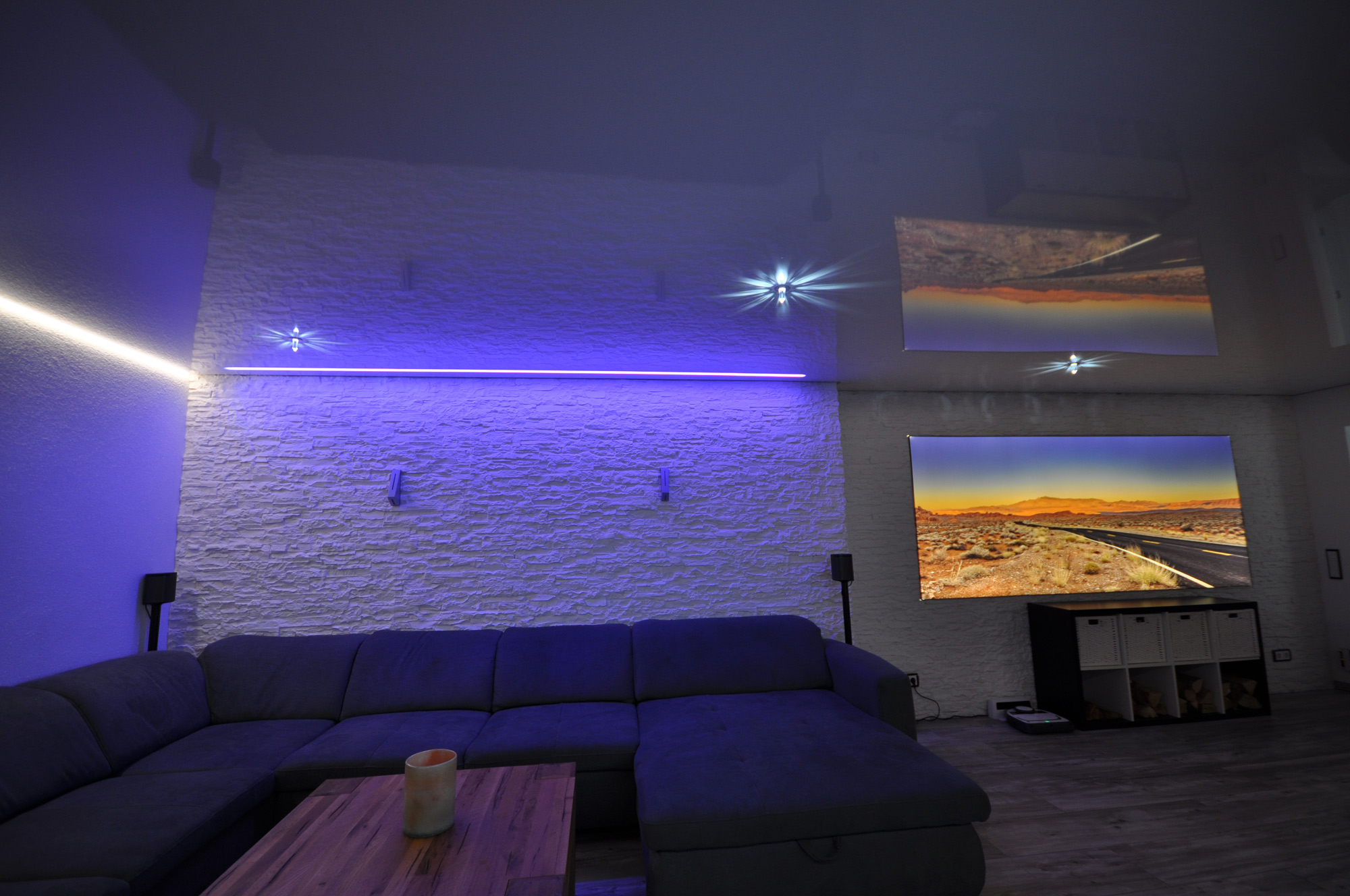 Lackspanndecke Wohnzimmer Wandbild