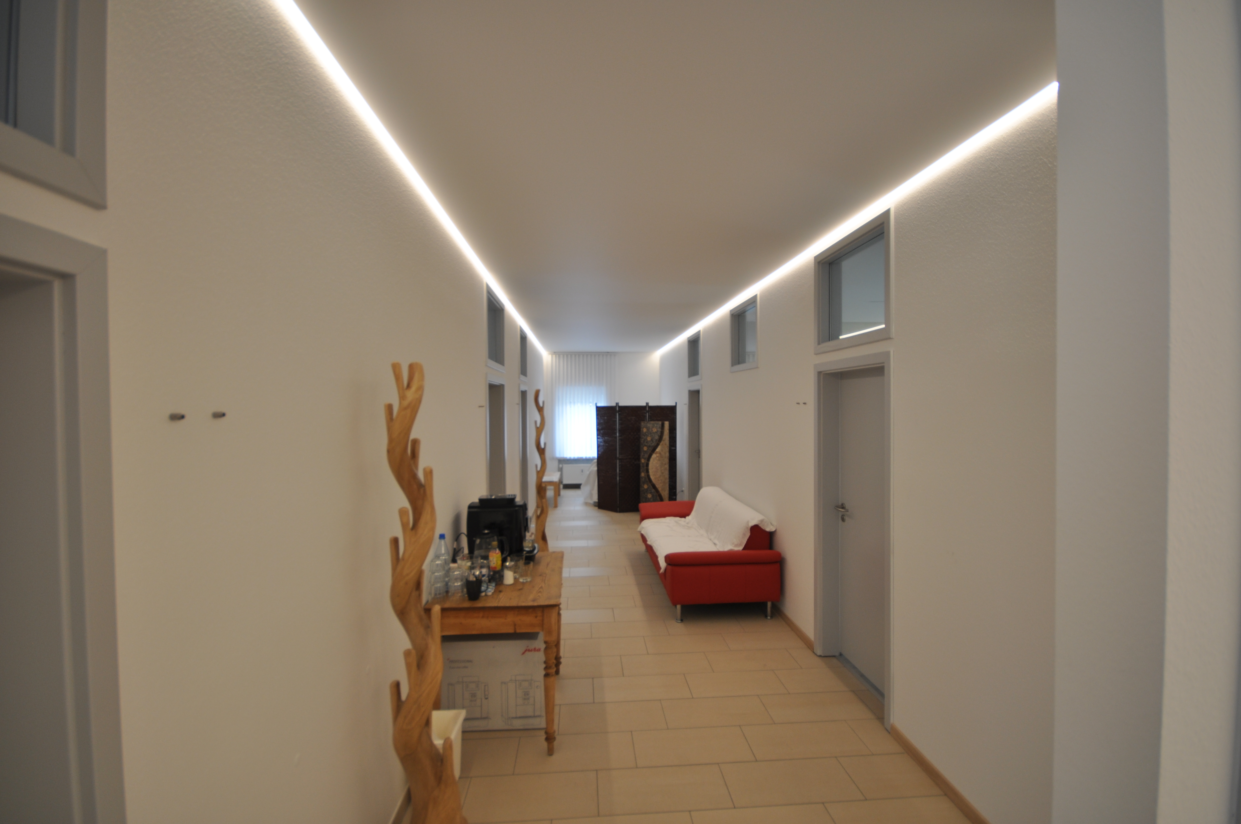 Spanndecke Naturheilpraxis LEDband