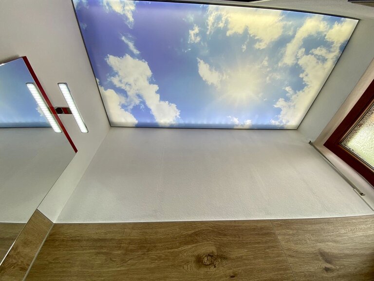 Lichtdecke_Gaeste_WC_Wolken_Led Spanndecke Lichtdecke WC LED Power