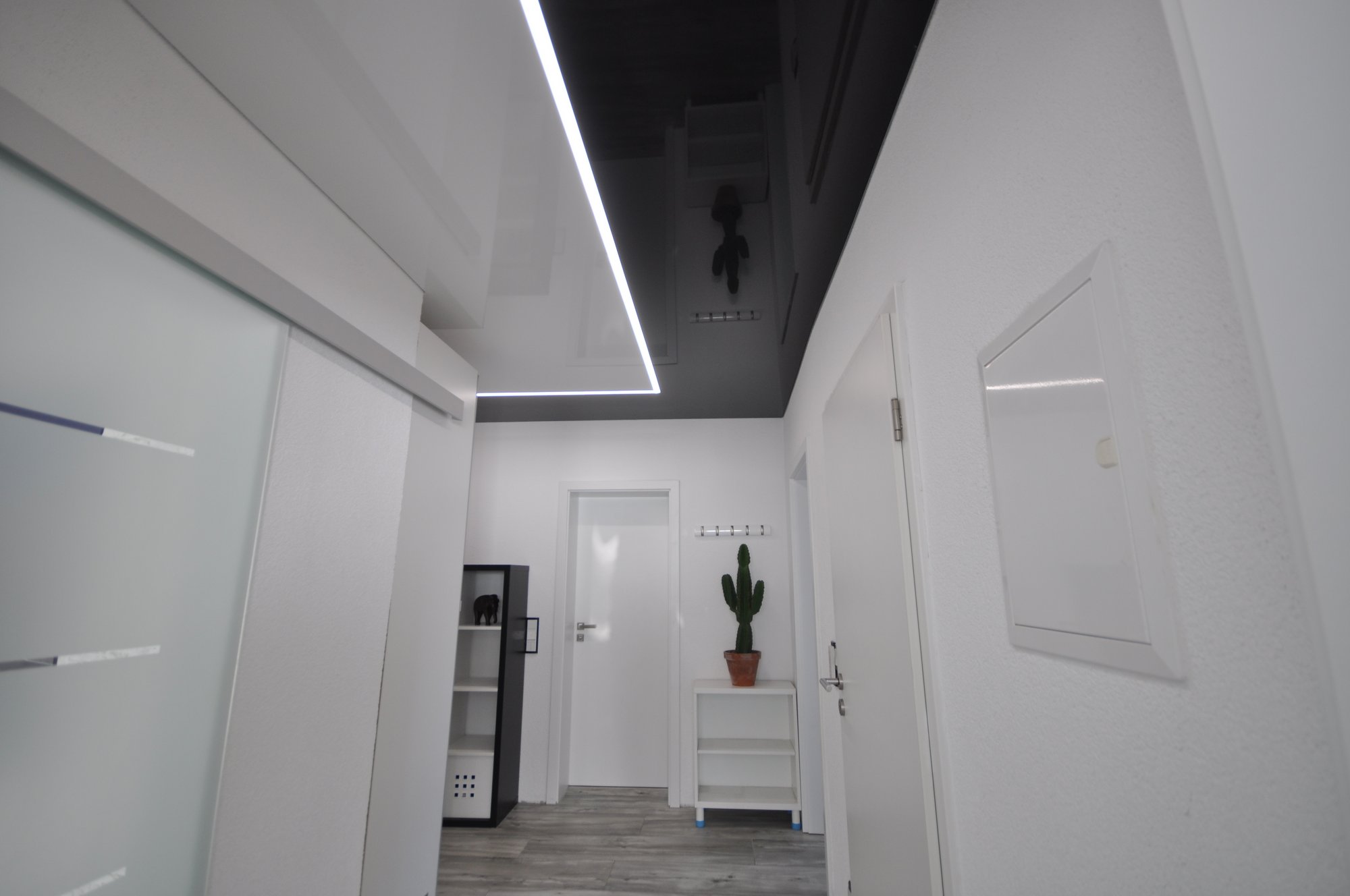 Deckenlosung Fur Die Alte Decke In Der Diele Cbspanndecken